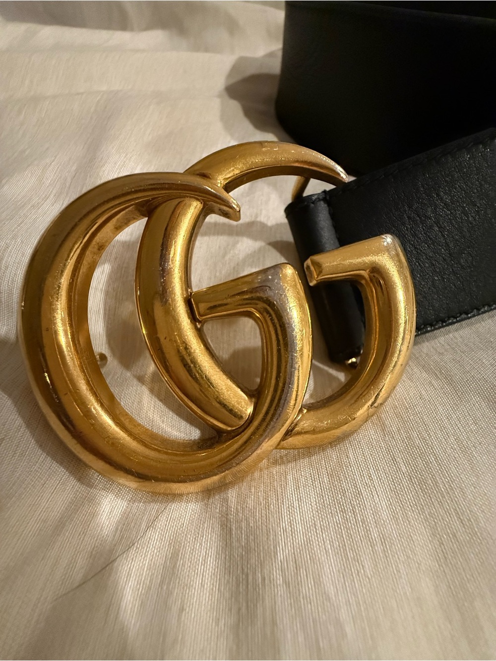 Gucci Black Leather Belt with Gold Double G Buckle - Picture 2 of 6